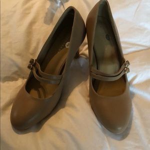 Cute tan buckle heels. Size 8. Perfect condition!